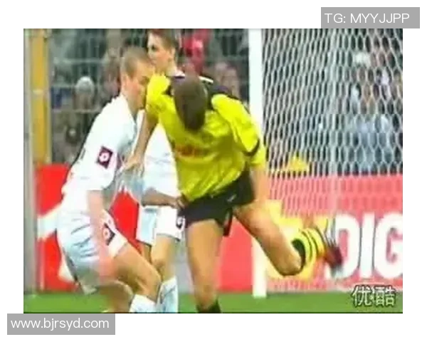 足球巨星精彩瞬间集锦视频展现球场魅力与激情的完美演绎